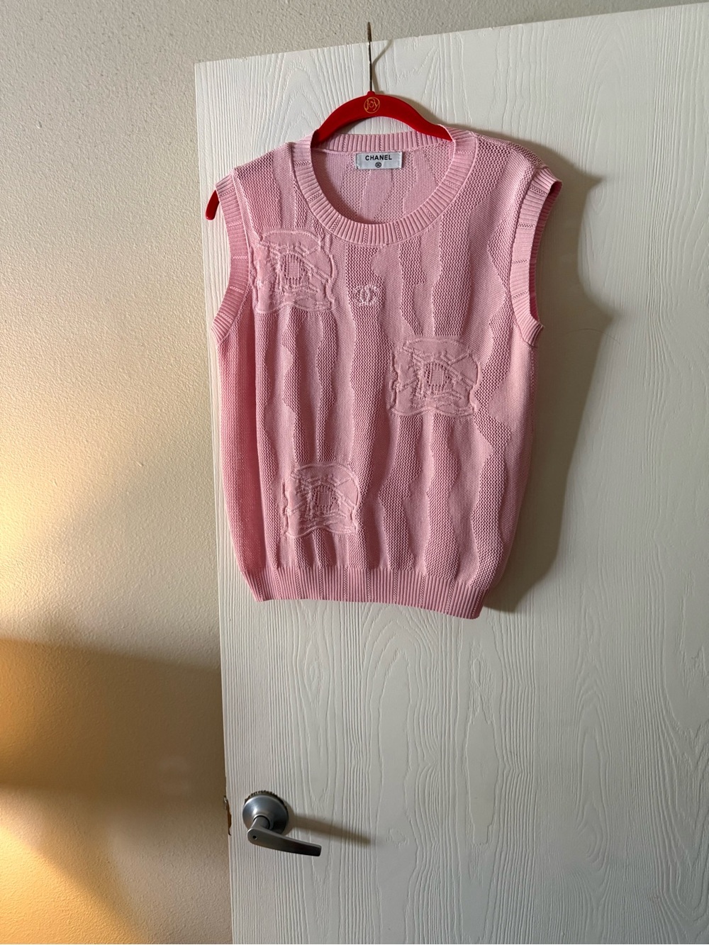 CHANEL Pink Ribbed Knit Sleeveless Top